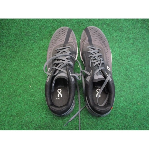 On Running Cloudflow Mens Size 9.5 Black Gray White Comfort Shoes Sneakers - Picture 6 of 13